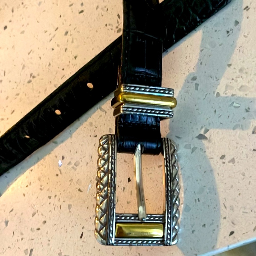 EUC Brighton blk croc style gold/slv tone belt, Med. 36”l # 44203, 5-hole
